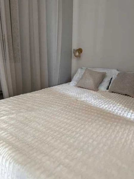 СРОЧНО Аренда!<br />
<br />
Район: Мирзо-Улугбекский<br />
А — фото 2