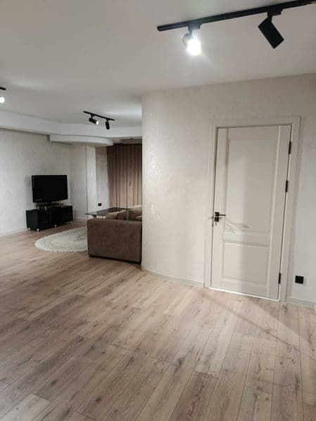 Сдается в аренду двух комнатная квартира, с новым евро ремон — фото 2