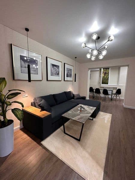 • Район: Мирза Улугбек<br />
• Адрес: ЖК "Династия"<br />
• 