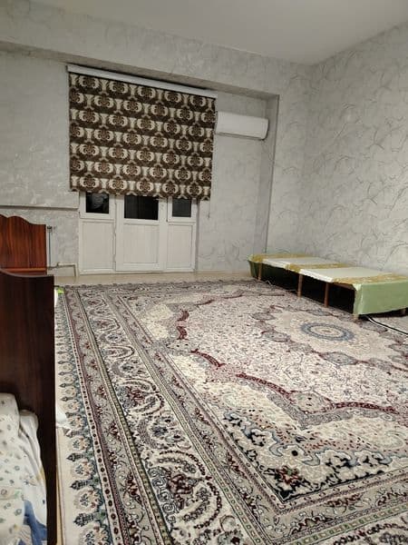 Kvartira qizlarga do'stlik metrosini oldida tartibli ozoda q