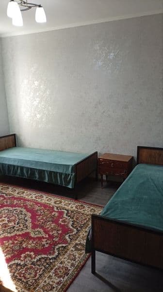 сдам квартиру на Кадышева <br />
2в3/2/4<br />
350 <br />
со