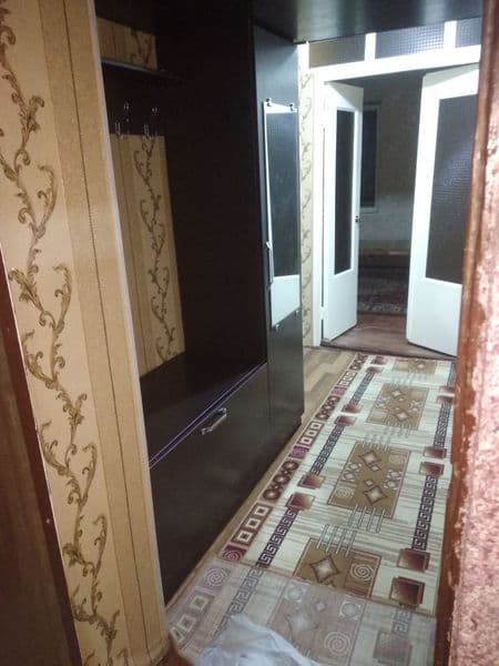 Медгародок бозорчаси олдида <br />
1/2/4 <br />
бирхона икки