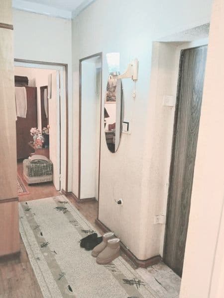 Yaxshi ozada qizlarni kvartiga qoyamiz student qizlarni 1 mi