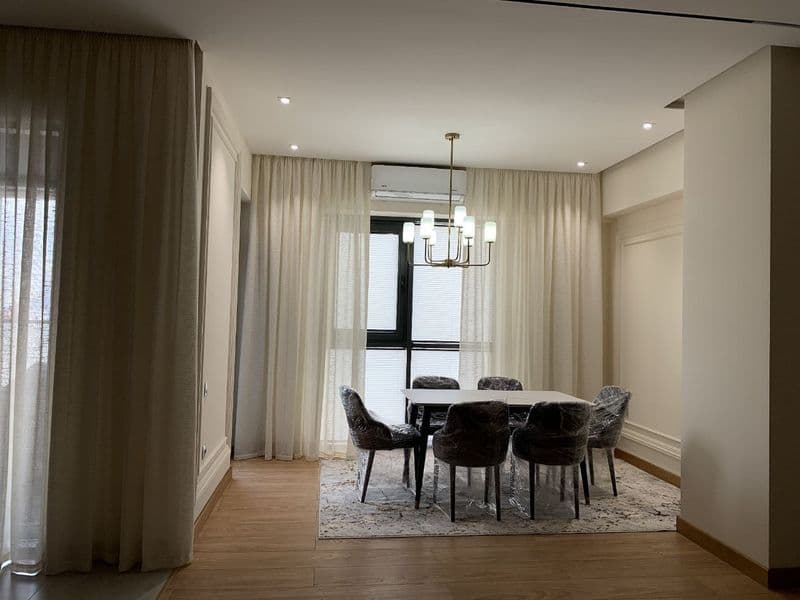 Сдается в вренду 3 комнатная  квартира в Акай сити, новая с 