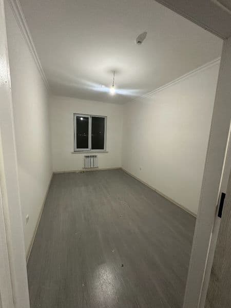 Квартирада гилам, кухонный мебель,, кир ювадиган машина бор, — фото 4