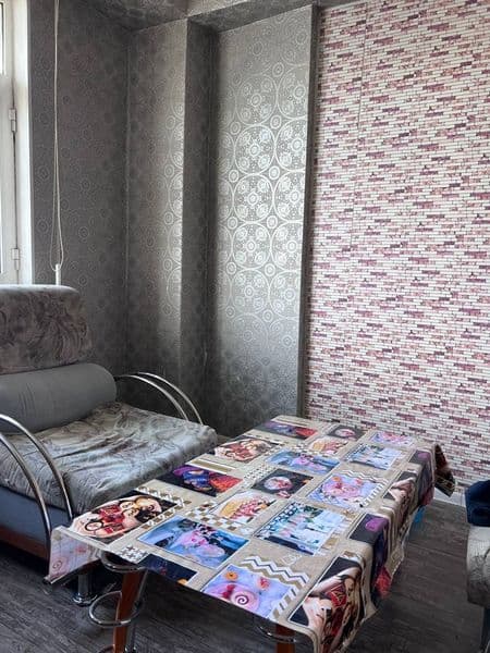 Аренда болларга Тузел 2 . 5-6 тага беради 400$. 9 кават. Хам