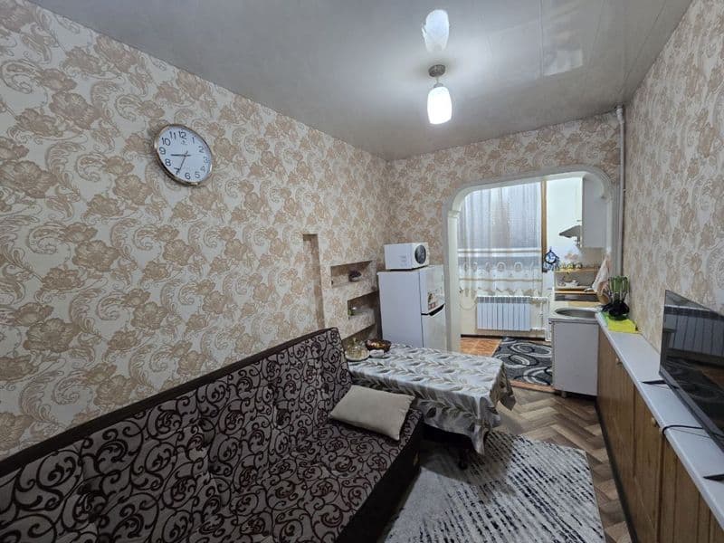 Сдаётся светлая 1-комнатная квартира, перепланированная в 2- — фото 5