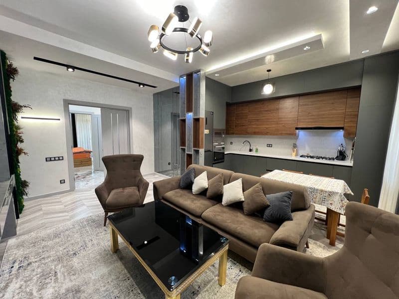 Элитный апартамент:<br />
Район: Яккасарайский <br />
Кол-во