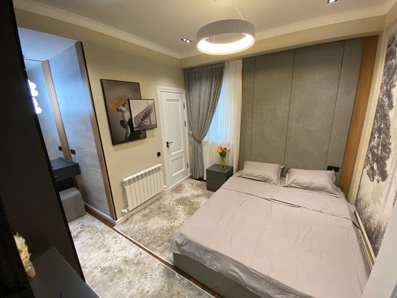 Yakkasaroy city mall <br />
3/2/10 avtorski remonti 75 kv <b