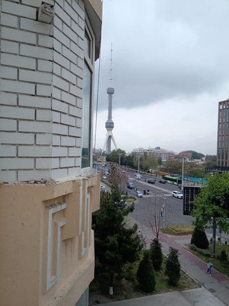 Bolalarga Shahriston metro oldida joylashgan, 2 xona TATU un