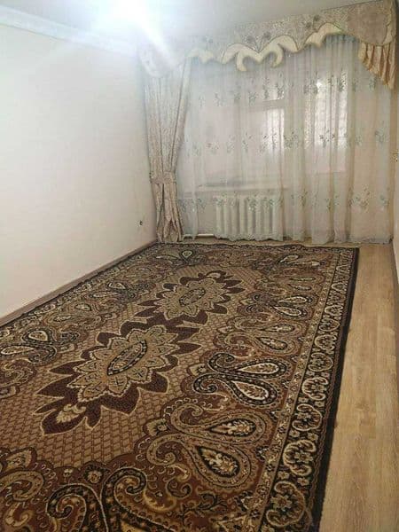 Farxod bozori yaqinida. jaxon tillari instituti. Chilonzor m