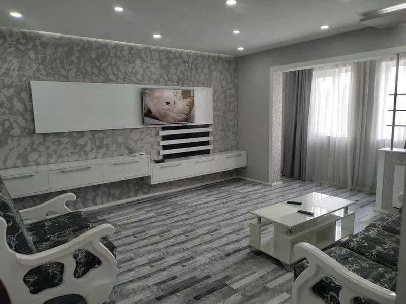 Сдаётся  Квартира в центре<br />
Ориентир - Эфенди<br />
Гор