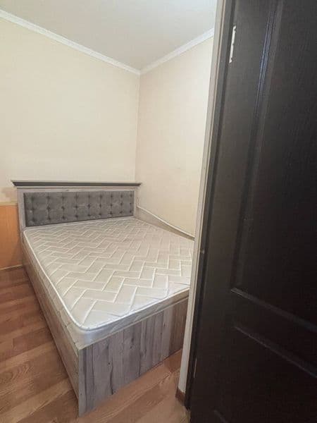 Юнусабад- 4  1-2\4\4 <br />
Квартира с обстановкой.<br />
Сд — фото 4