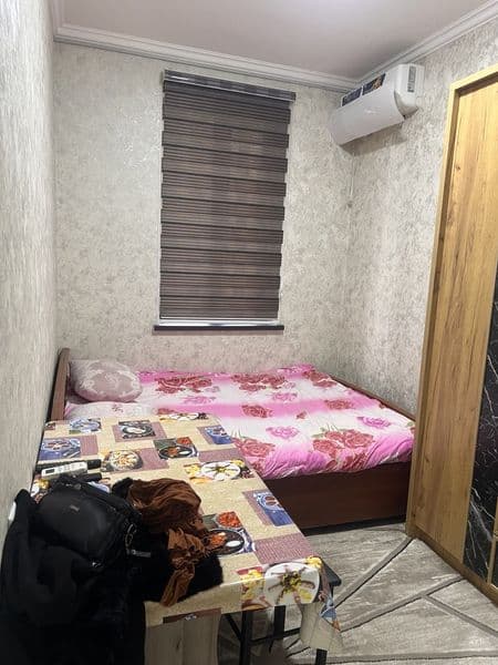 Юнусобод 4 кв да 1 хонали уй арендага берилади.  Яшаш учун х
