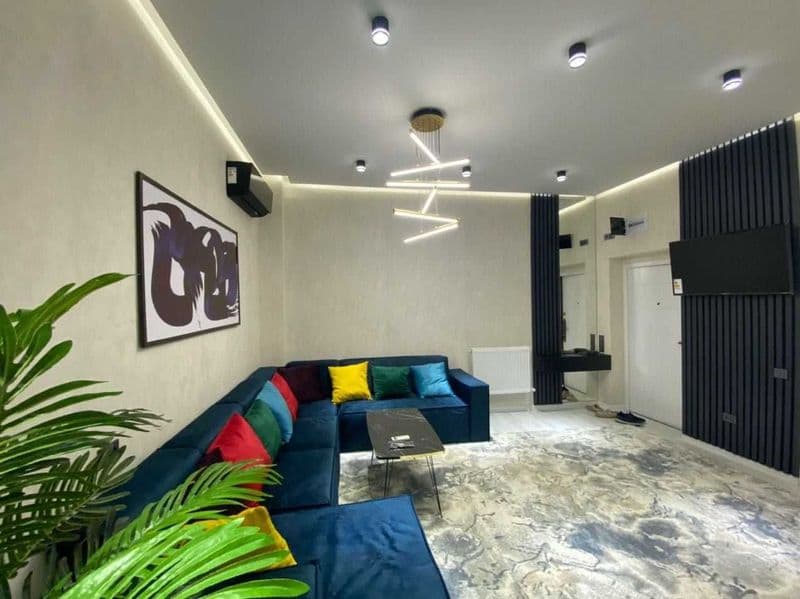 Сдаётся квартира на Ц4‼️<br />
Ориентир - Кафе Бухара<br />
