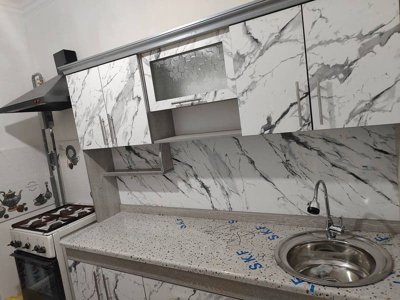 Мусаффо маскан 3 хонали янги уй оилага ижарага берилади <br 