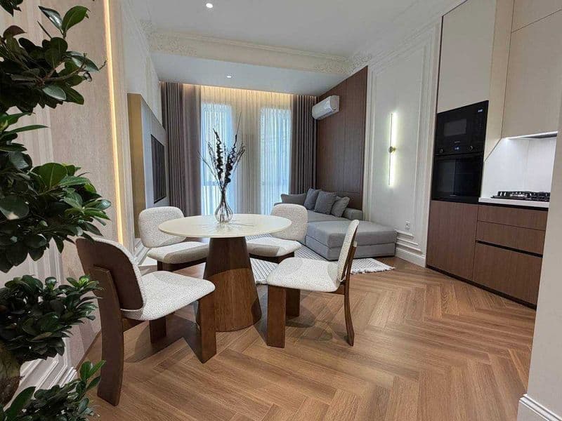 Район: Яккасарай<br />
Адрес: Шота Руставели<br />
3/2/12   