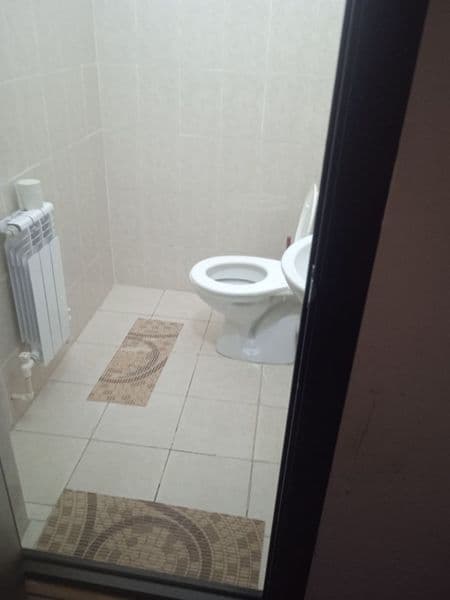 Yangi xayot 9- xudud 2 xona 5 etaj 7 etajka dom 350$ makleri — фото 3