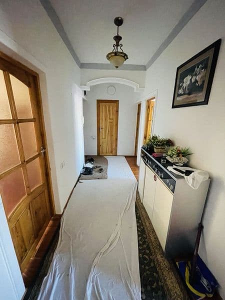 Ассалому алейкум.<br />
<br />
3 хонали + балкон, квартирага