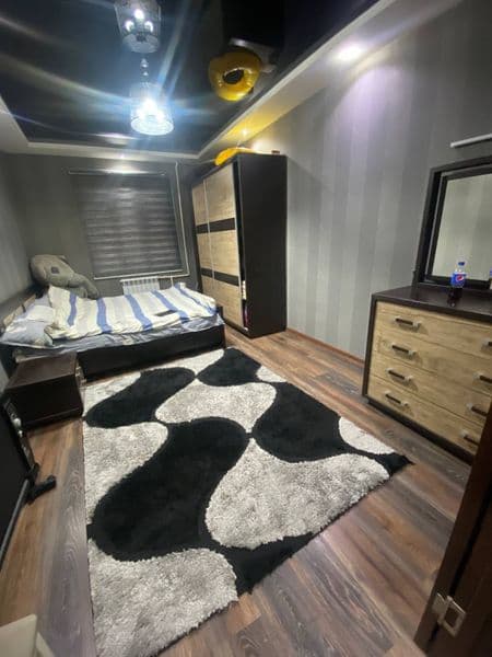 Ogʻil bolalar uchun bez makler kvertira<br />
4 xona <br />
