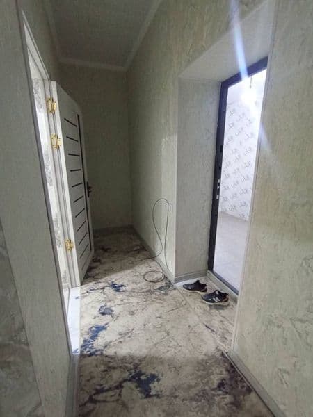 Eshonguzar novastroykada 1 xonalik uy oilaga ijaraga berilad — фото 3