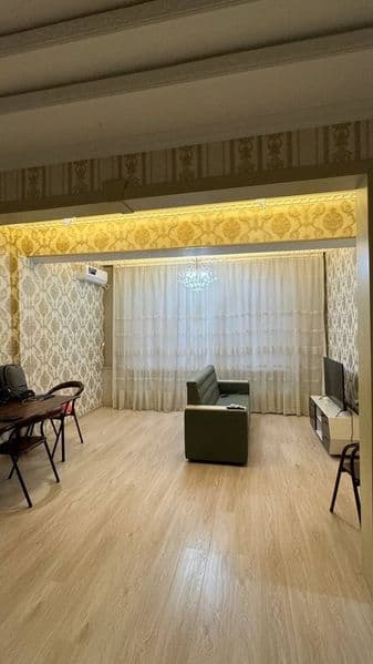 Сдам квартиру на улице Айбек 2 комнаты раздельные ремонт отл