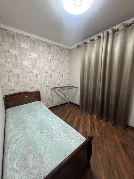 Отличное расположение дома - всё рядом - много магазинов, Це — фото 4