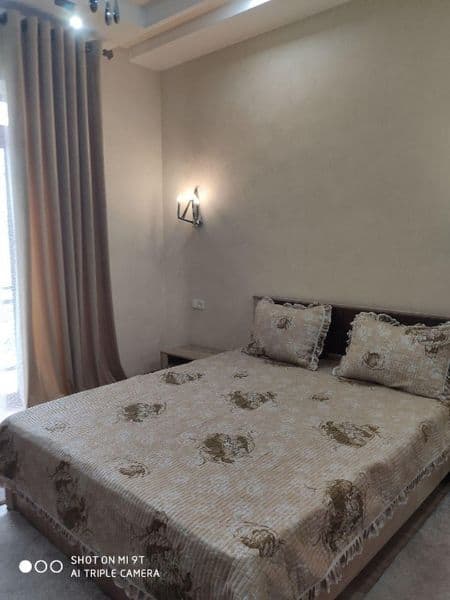 Евроквартира ориентир парк имени Бобура памятник Шота Рустав — фото 3