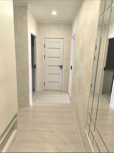 ID 100-81<br />
Tuman: Yunusobod<br />
Arentir: Minor metro<