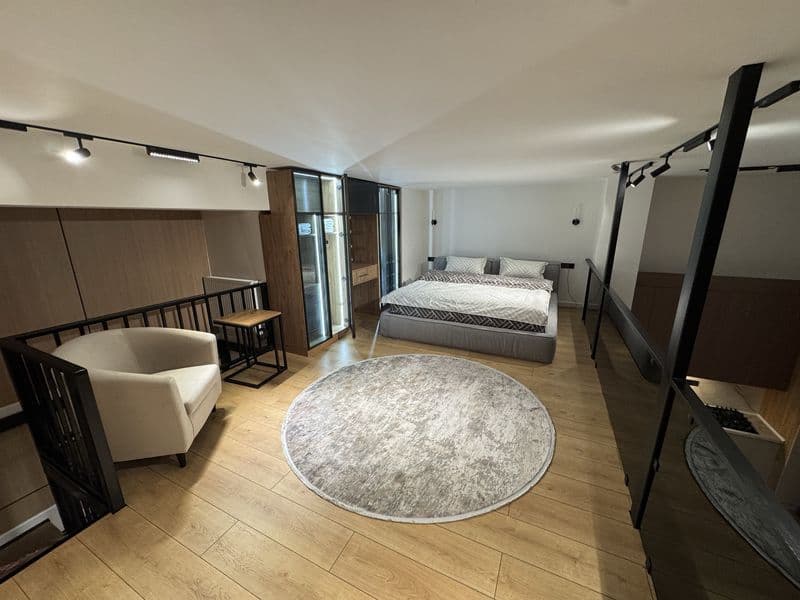 Новая 1-комнатная, двухъярусная квартира после ремонта. Перв — фото 5