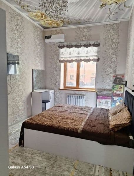 “Корзинка” супермаркети олдида квартира бор<br />
Цена: 200$