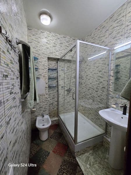 Мебель и техника. Цена: 500. <br />
Телефон: +998909173003<b — фото 4