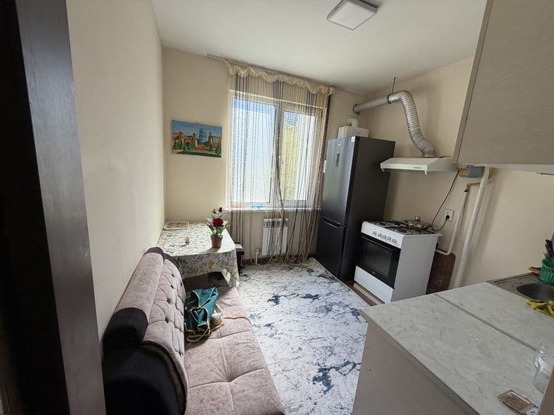 Yangi choshtepa 2 xonali 2 etaj  xamma shroitlari bor