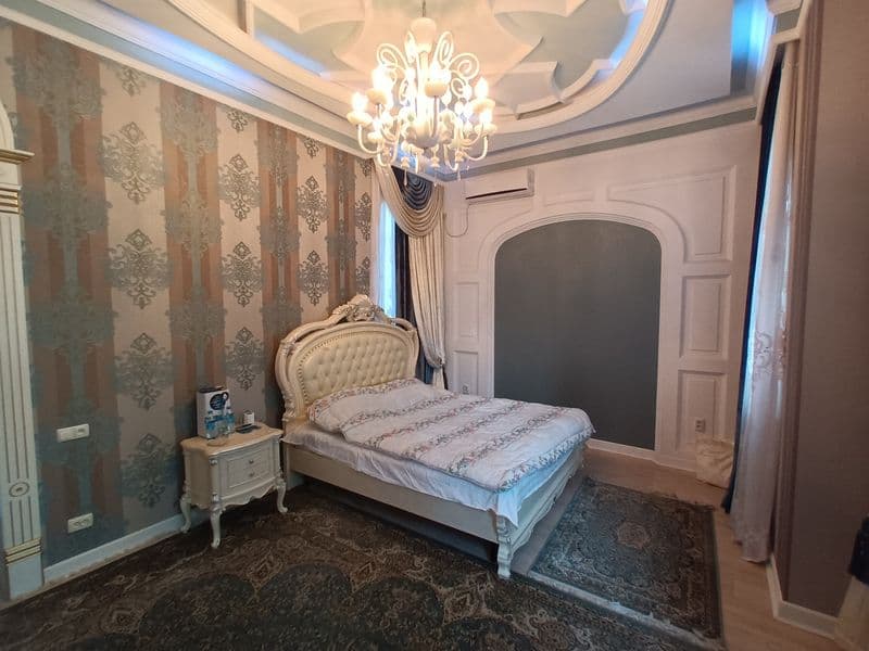 Сдаётся на долгий срок большой дом на семь человек бассейн с