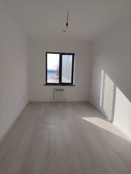 Sergeli moshina bozor ro'pqrasida<br />
2/3/16 <br />
Yangi 