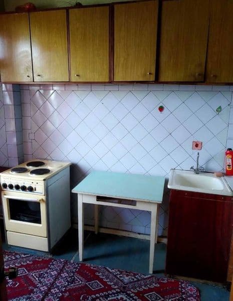 Двушка на восьмом этаже. Напротив золото Алиева и Корзинка.  — фото 3