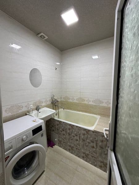 Сдаётся аккуратная и светлая трёхкомнатная квартира, передел — фото 4