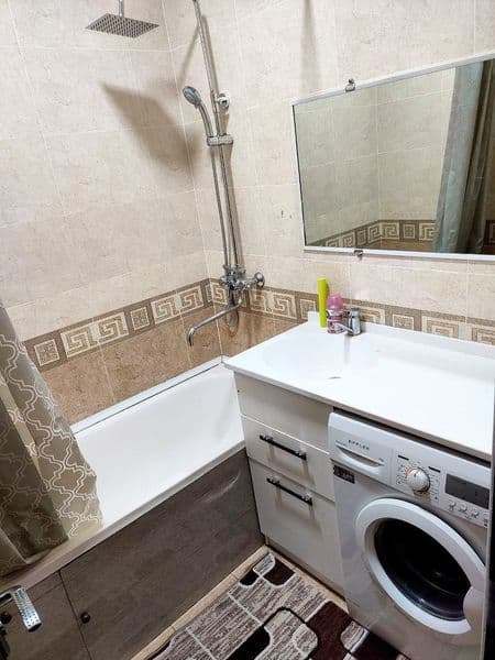 Юнусабад-13 Ахмад Дониш 2/2/4 евро иностранец или семейный о