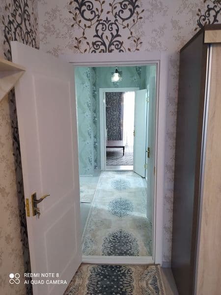 Срочный сдаётся квартира шайхонтохур район ибин сино 1 мацив