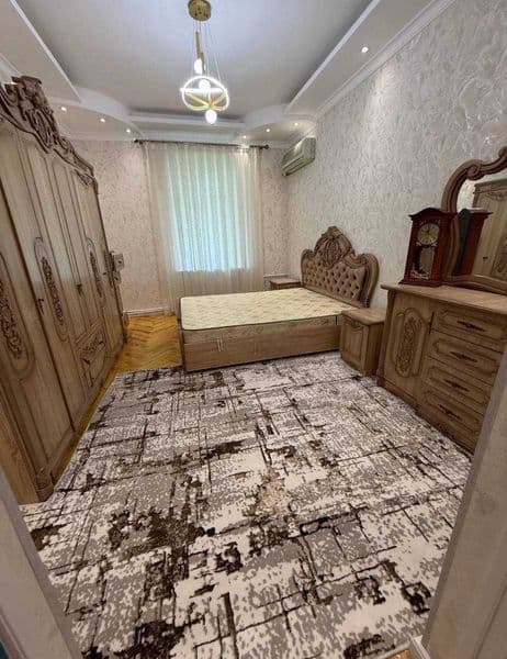 Сдается квартира для семьи<br />
<br />
• Район: Юнусабад<br