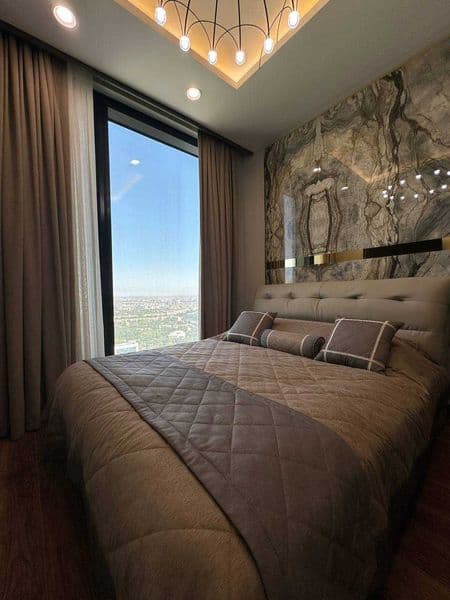 • Район: Шайхантаухрский<br />
• Нест Оне<br />
• Комнат: 3<