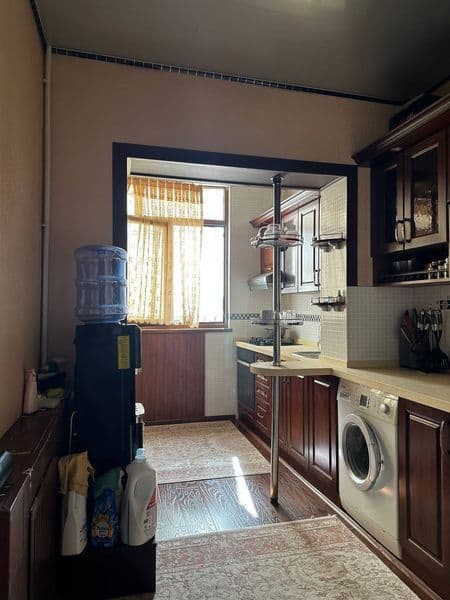 Квартира арендага берилади. Алокада 5 этажный дом 3 чи этаж.