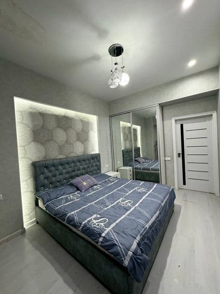 Mirzo Ulug‘bek tumani, Yuridik universitet yonida<br />
Сдаё