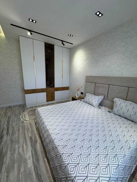 Район: Юнусобадский <br />
Адрес: 3-квартал <br />
Орентир: 