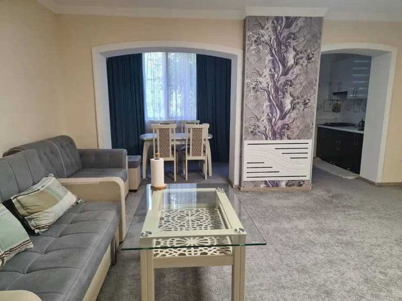 Сдаётся квартира НА Дархане<br />
Город - Ташкент<br />
Орие