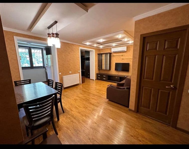 Отличная квартира, укомплектованная всей необходимой мебелью — фото 3