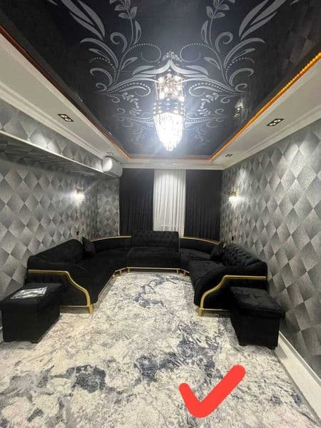 Minor metroni oldida Qizlaga sheriklikka kv bor<br />
Hamma 