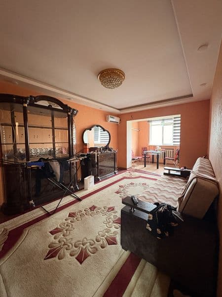 ищу русскоязычную , платежеспособную девушку , 2 комнатная к