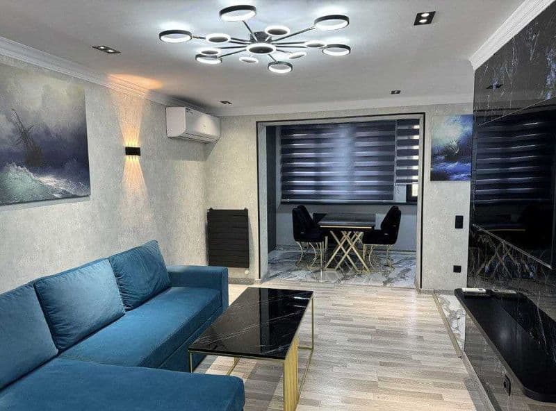 Ориентир- Музей Исскуства <br />
Город - Ташкент<br />
Район