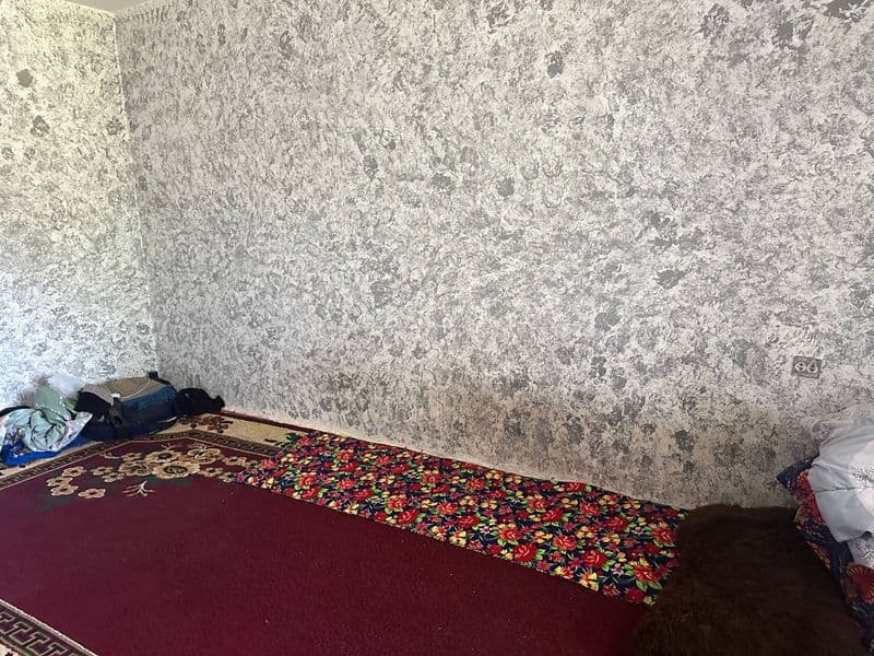 Sheriklikka odam kerak<br />
Akkuratniy turishi kerak<br />
